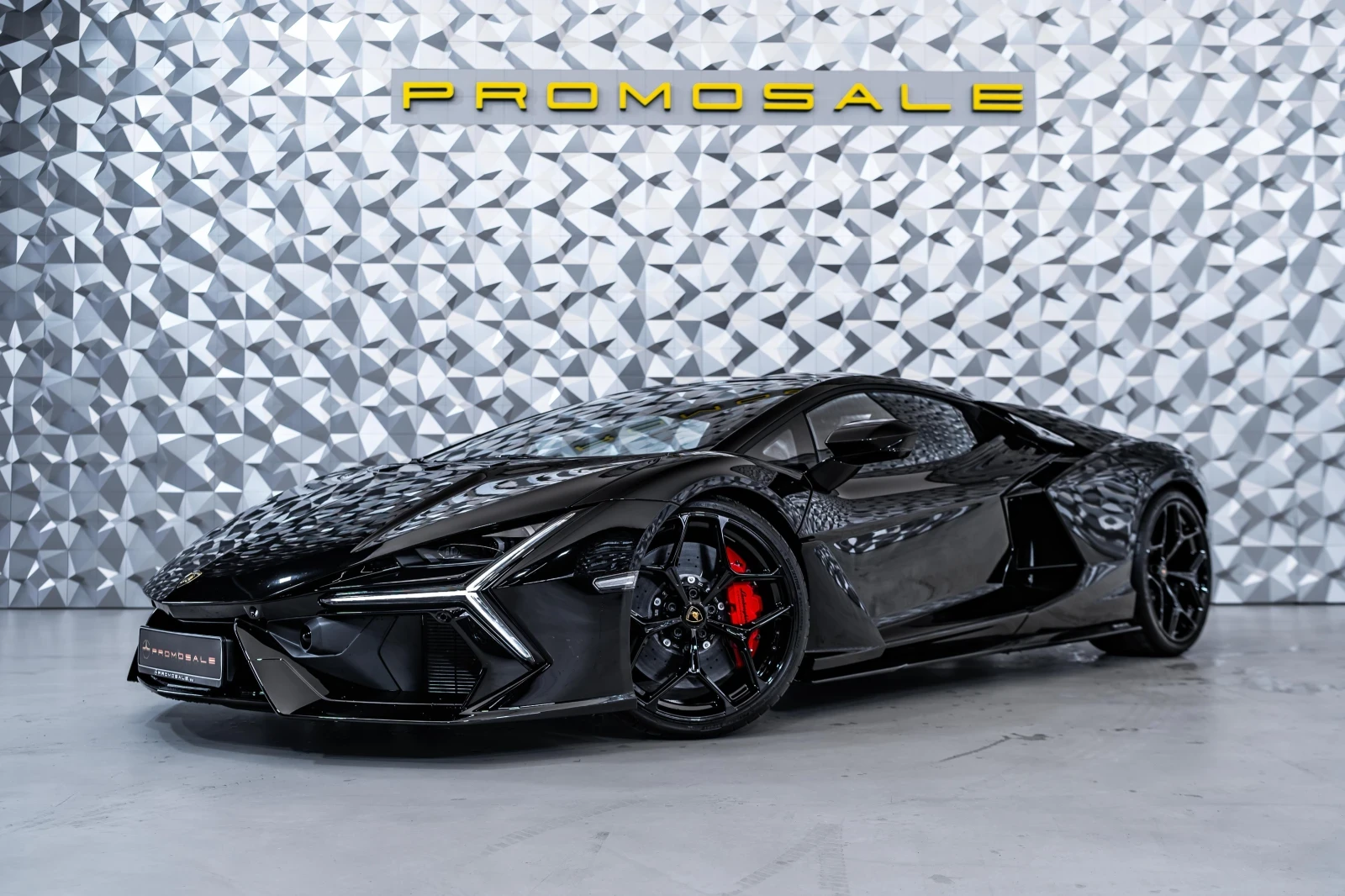 Lamborghini Revuelto Nero Noctis - изображение 2