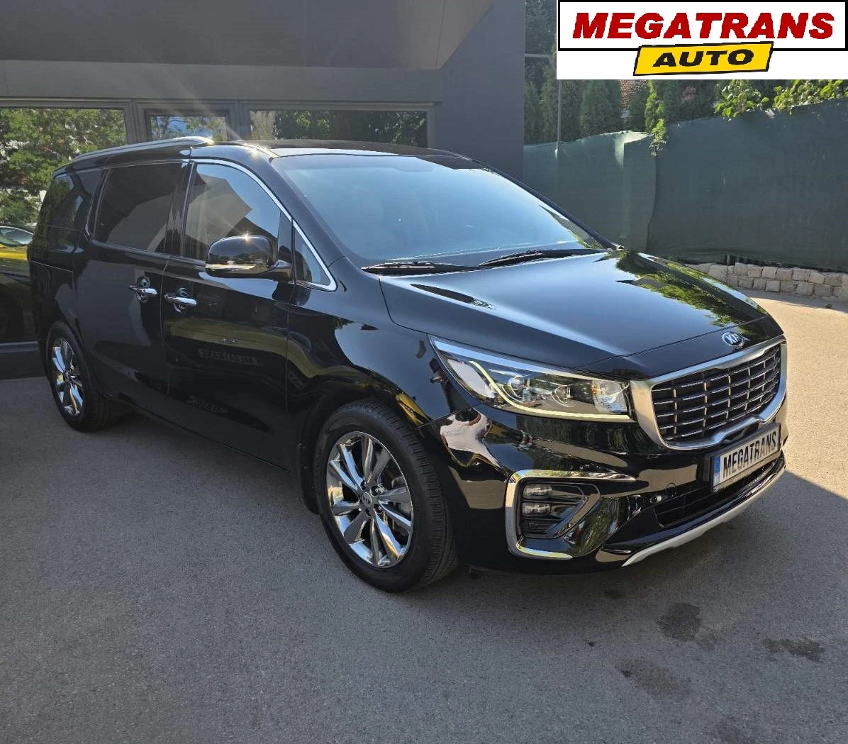 Kia Carnival 2.2 CRDI 8+ 1  -    | Mobile.bg   1