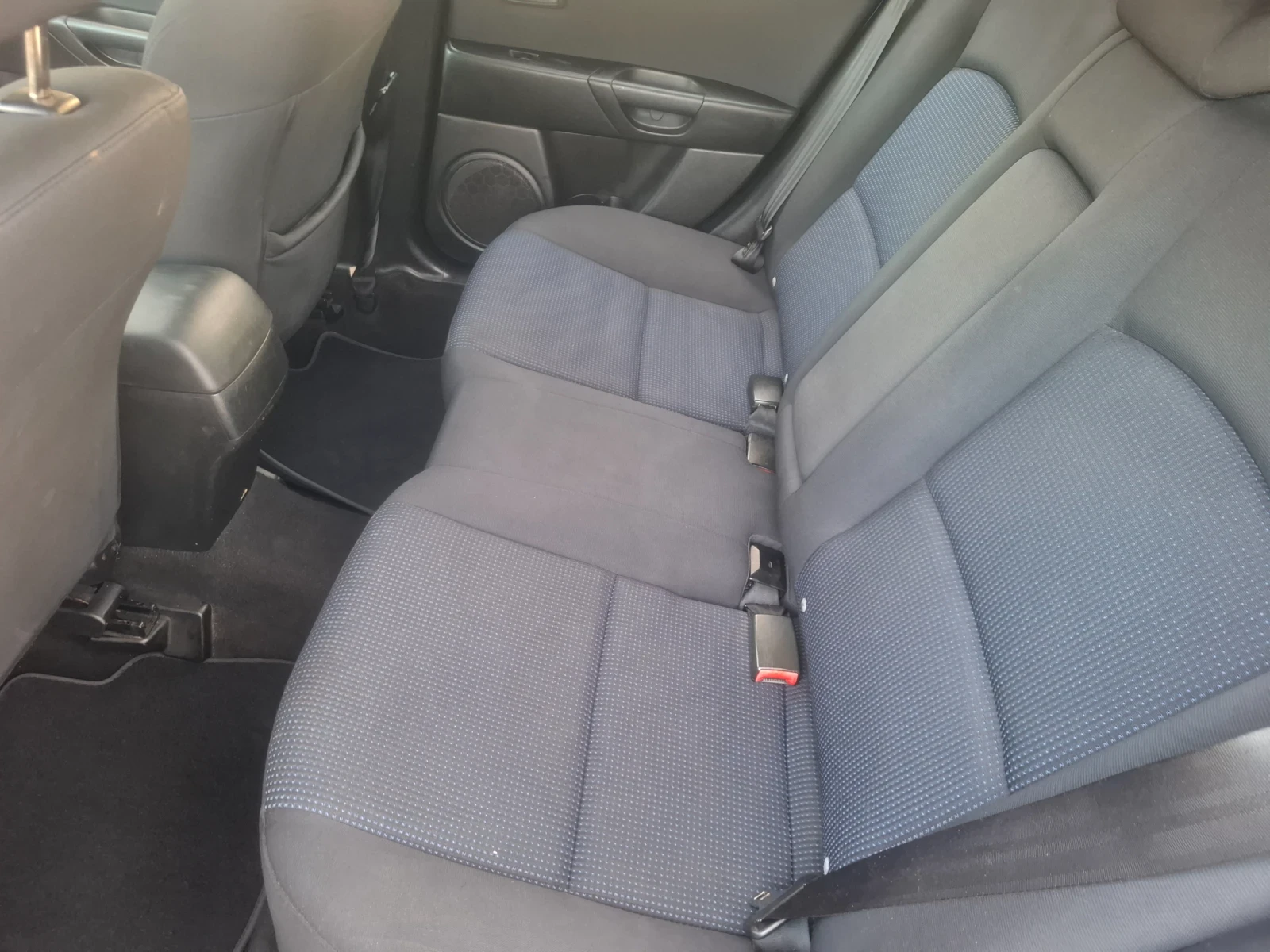 Mazda 3 1.6i | Mobile.bg — изображение 9