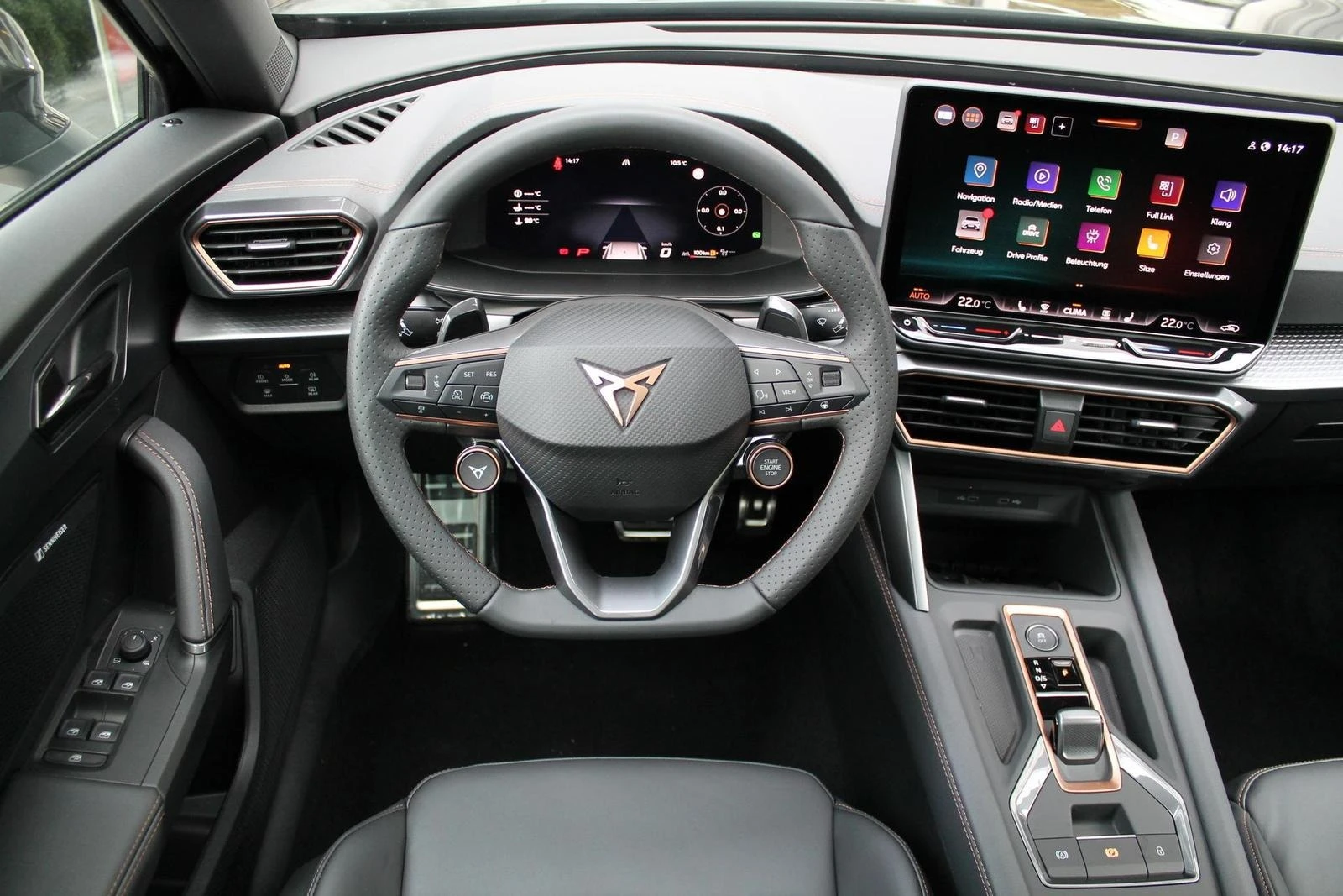 Cupra Formentor VZ* 333HP* FACE* PANO* MEMORY* DISTR* CAM* KEYLESS - изображение 9