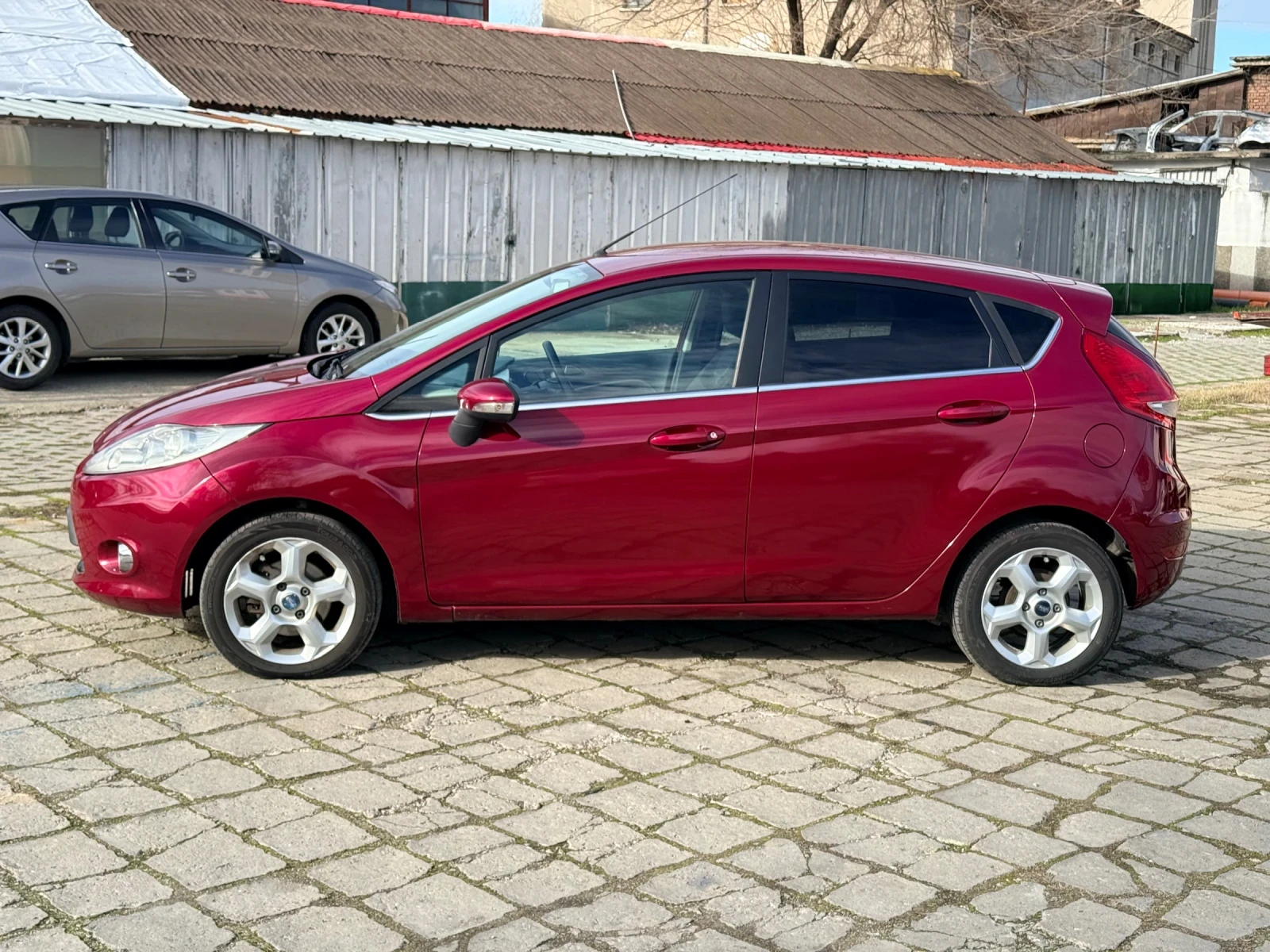 Ford Fiesta 1.4 BiFuel* ФАБР. ГАЗ* 2 КЛЮЧА* ИТАЛИЯ*  - изображение 2