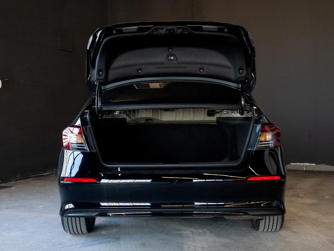 Honda Civic Hybrid* Sport* АвтоКредит* (ЦЕНА ДО БГ) - изображение 6