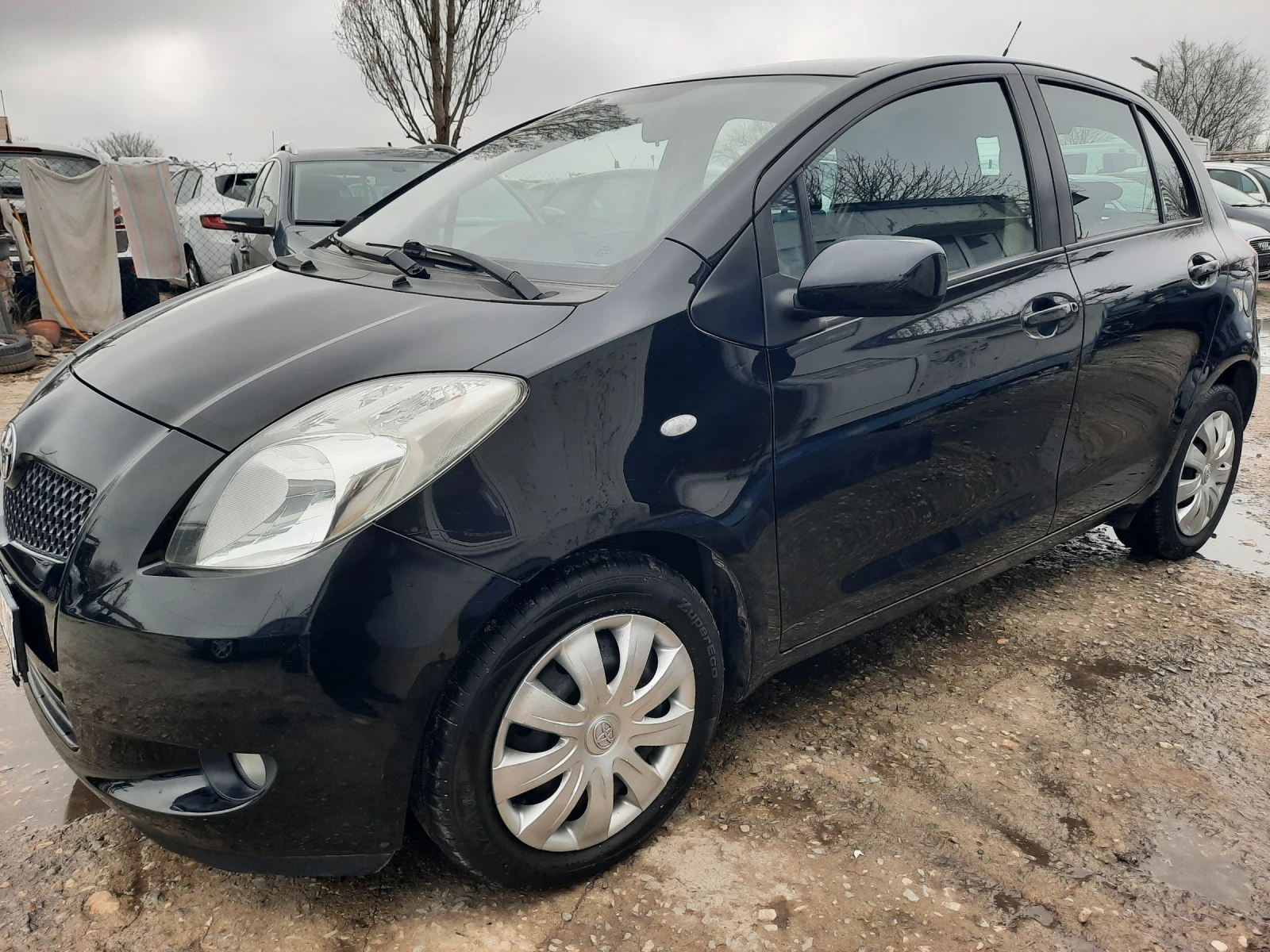Toyota Yaris 1.3i 154хл.км !!!!, снимка 6 - Автомобили и джипове - 54078662