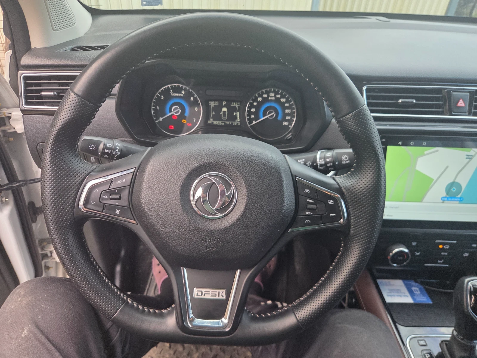 DFSK Seres 5 Glory 580, снимка 11 - Автомобили и джипове - 54091975