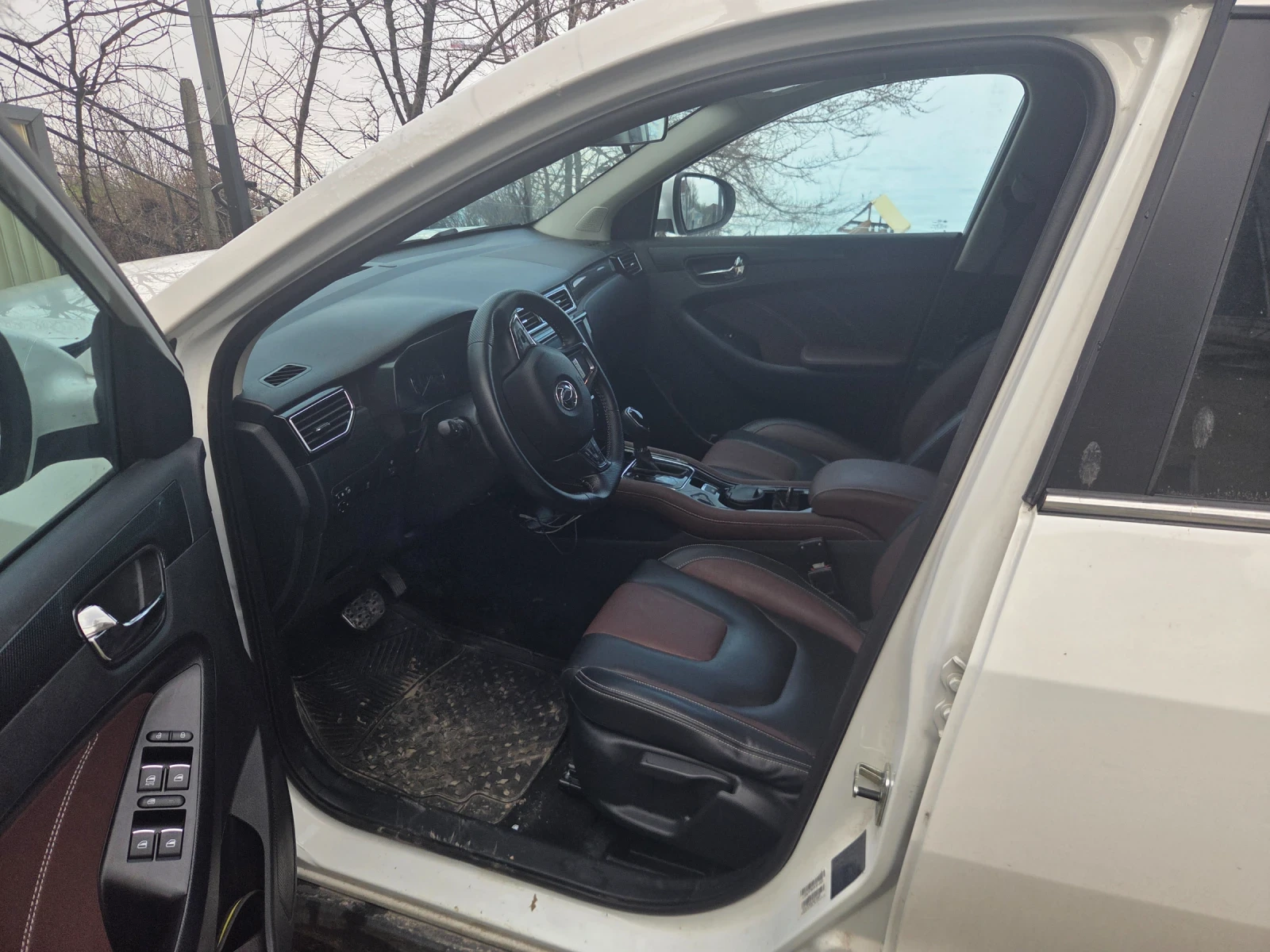 DFSK Seres 5 Glory 580, снимка 4 - Автомобили и джипове - 54091975