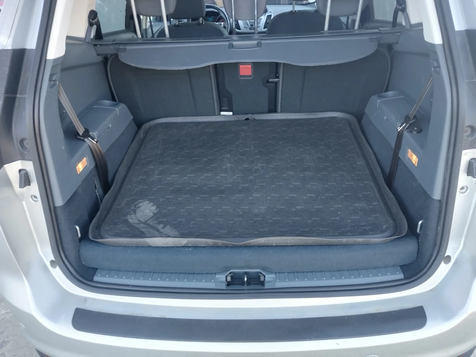 Ford Grand C-Max 1.6tdci 7 места, снимка 14 - Автомобили и джипове - 54555505