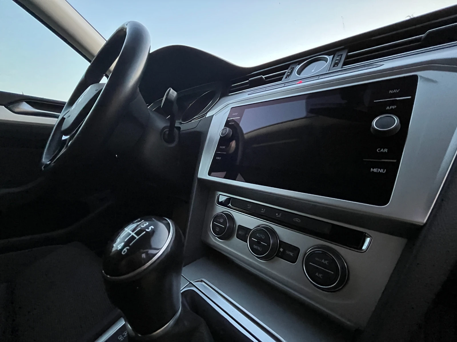 VW Passat Топ* Като Нова* Нов Внос* , снимка 12 - Автомобили и джипове - 54591758