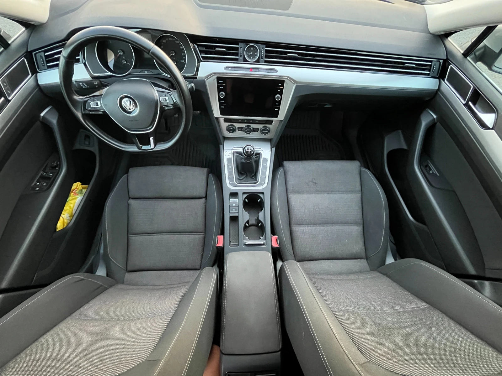 VW Passat Топ* Като Нова* Нов Внос* , снимка 9 - Автомобили и джипове - 54591758