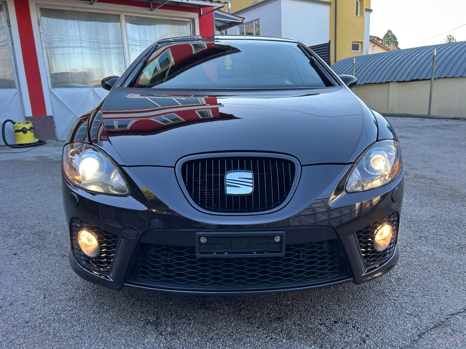 Seat Leon Cupra-R, снимка 8 - Автомобили и джипове - 54607547