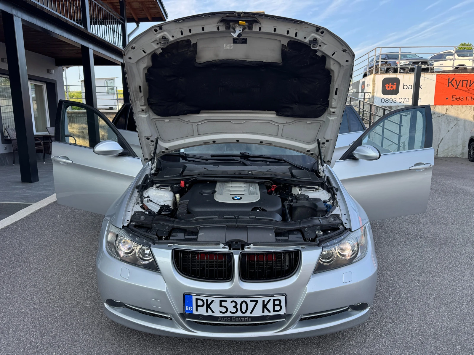 BMW 330 X-DRIVE * ПЕРФЕКТНО СЪСТОЯНИЕ* ОБСЛУЖЕН* XENON* , снимка 13 - Автомобили и джипове - 54797234