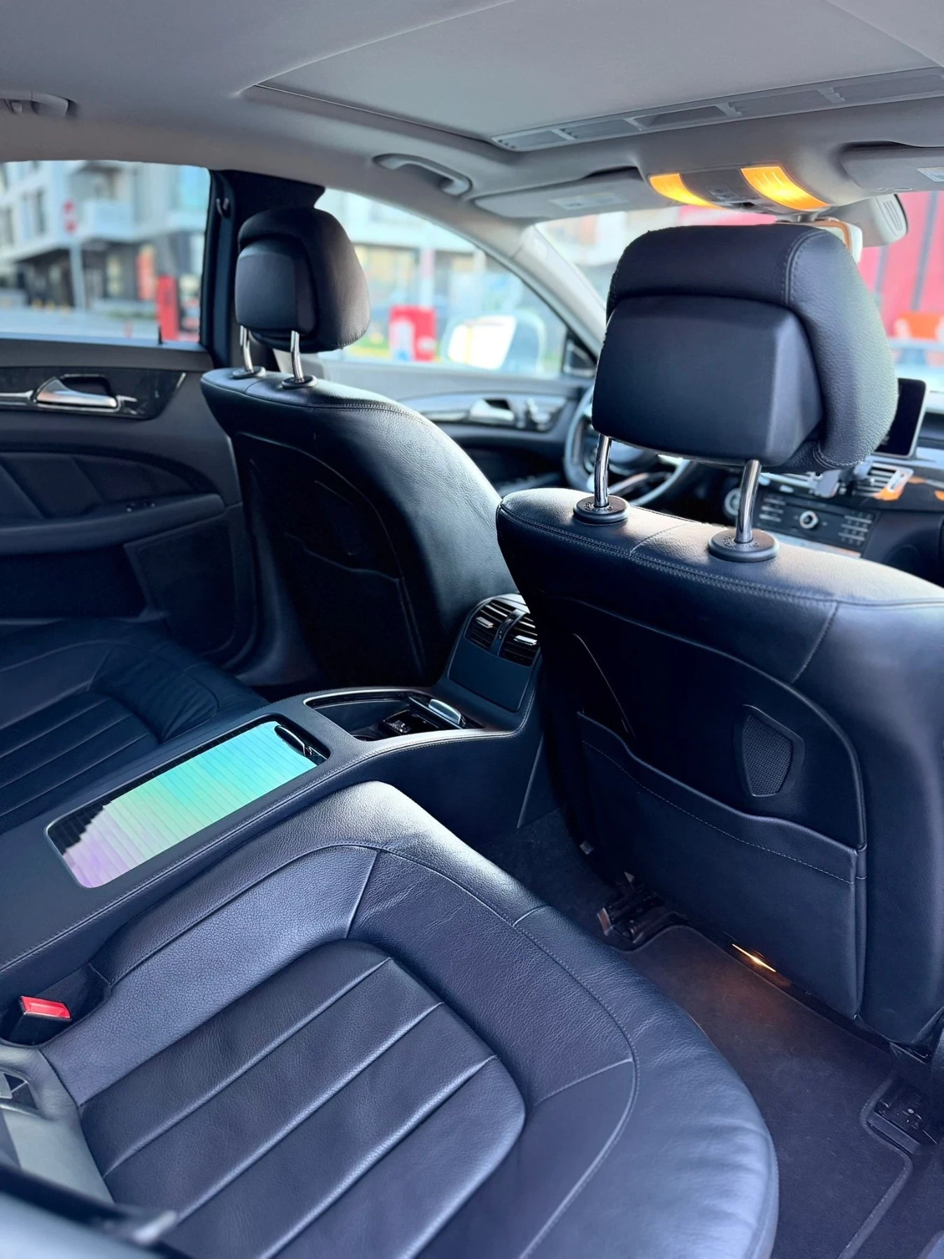 Mercedes-Benz CLS 400 4 Matic, снимка 7 - Автомобили и джипове - 54972890