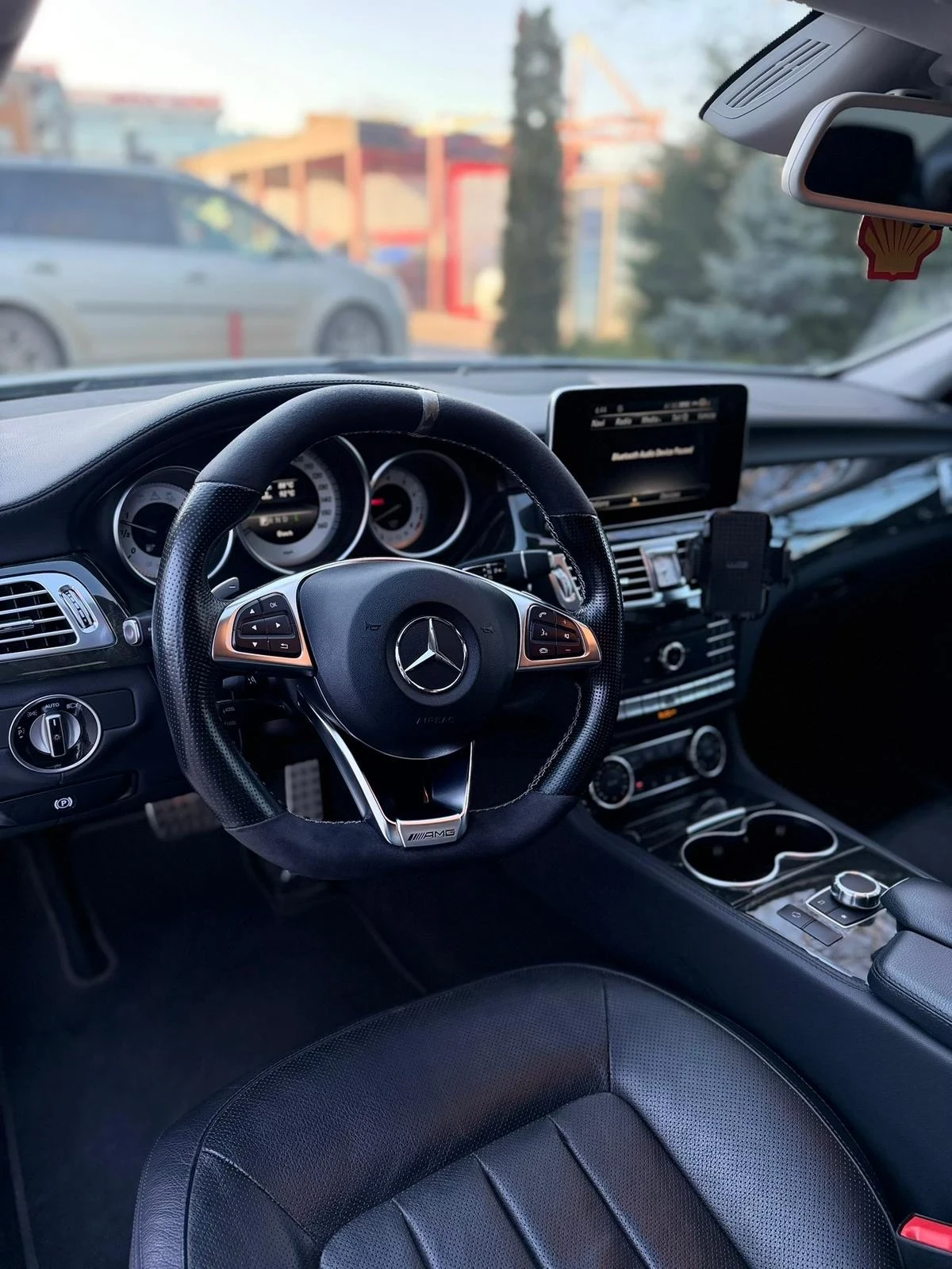 Mercedes-Benz CLS 400 4 Matic, снимка 9 - Автомобили и джипове - 54972890