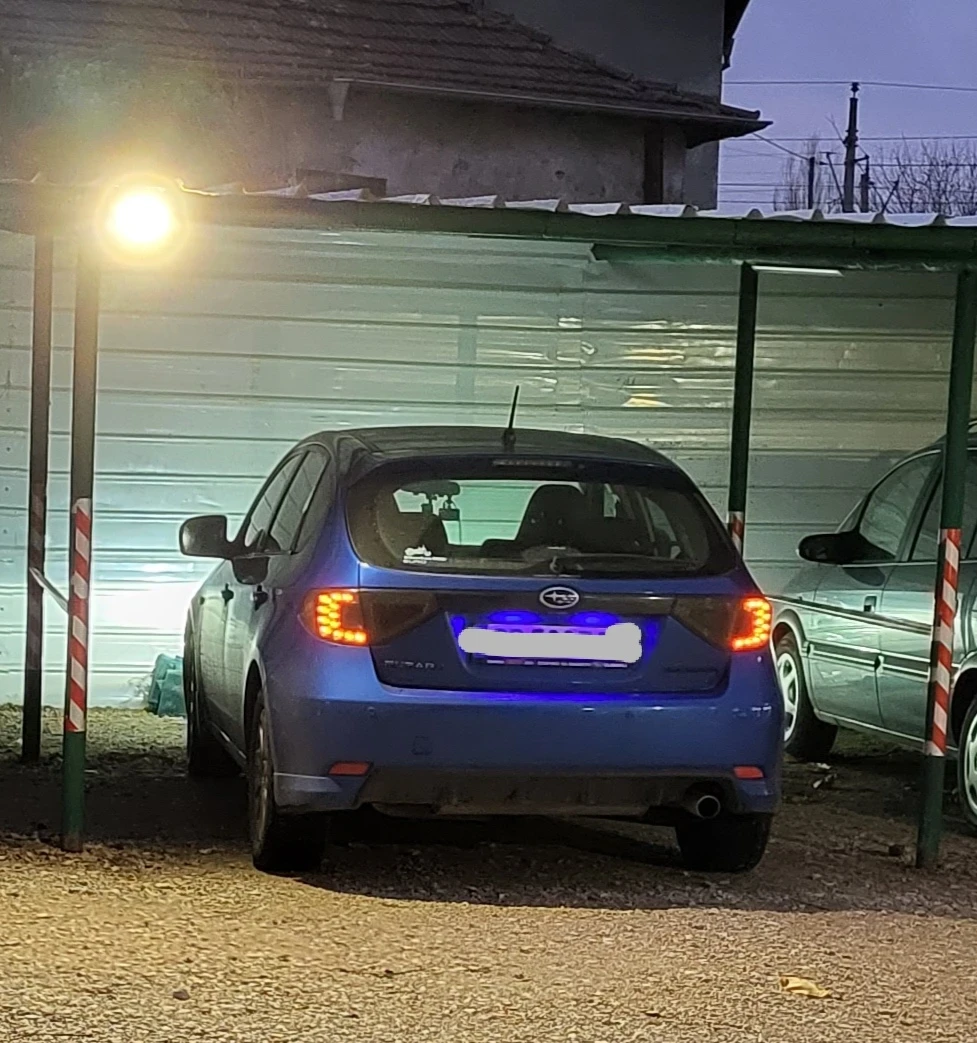 Subaru Impreza 2.0 LPG Кожа, снимка 4 - Автомобили и джипове - 55838564