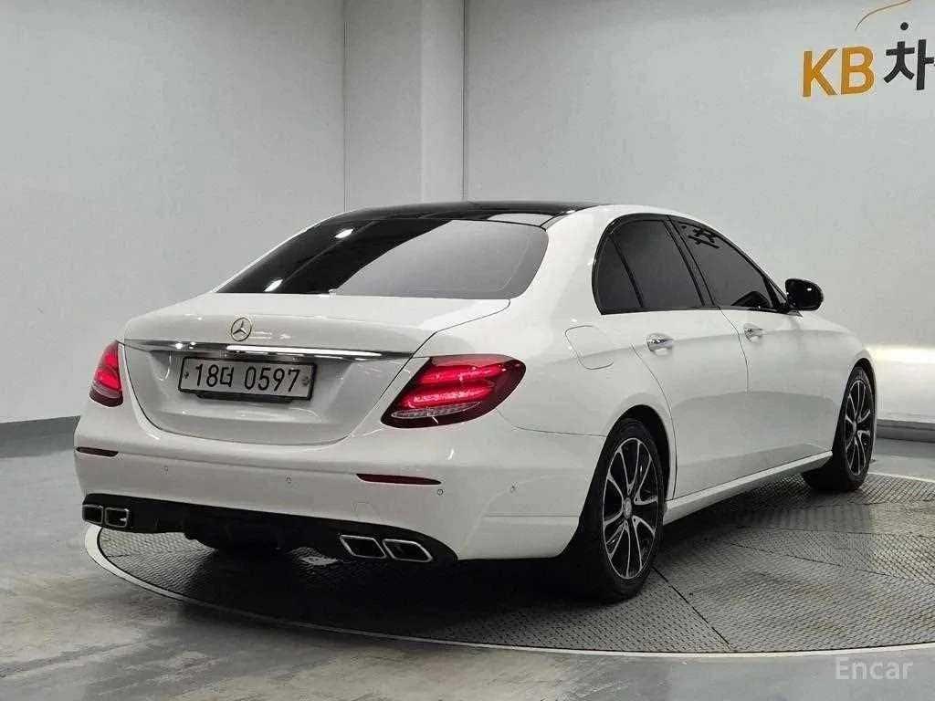 Mercedes-Benz E 300 * E300 Avantgarde * ЦЕНА ДО БГ, снимка 3 - Автомобили и джипове - 55937127
