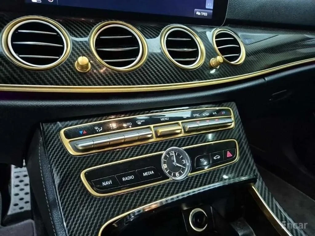 Mercedes-Benz E 300 * E300 Avantgarde * ЦЕНА ДО БГ, снимка 17 - Автомобили и джипове - 55937127