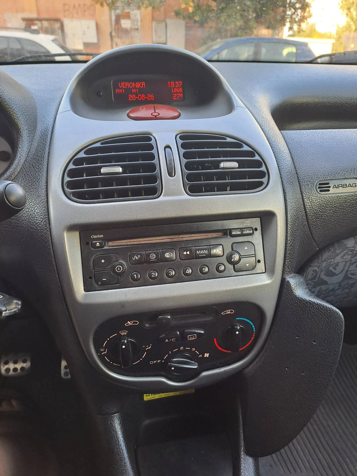 Peugeot 206 CC , снимка 10 - Автомобили и джипове - 55946244