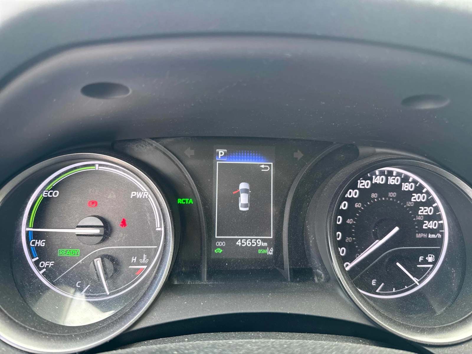 Toyota Camry * Hybrid SE Auto * АВТОКРЕДИТ БЕЗ ПЪРВОНАЧАЛНА* , снимка 8 - Автомобили и джипове - 55976201