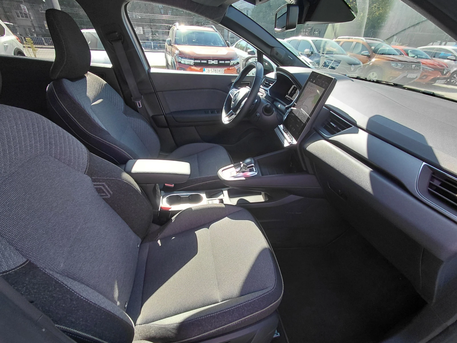 Renault Captur 1.3TCe/140к.с/techno, снимка 14 - Автомобили и джипове - 56691657