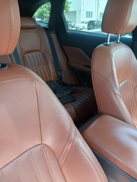 Jaguar F-PACE, снимка 6