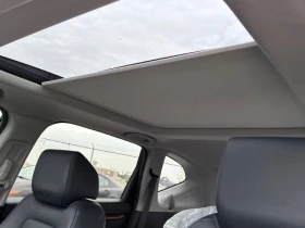 Honda Cr-v * Touring AWD * 2 КЛЮЧА * КОМПЛЕКТ ГУМИ * ДИСТРОНИ, снимка 16