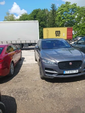 ����� �� �������� �� Jaguar F-PACE