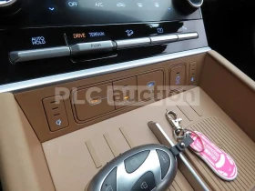 Hyundai Santa fe Hybrid 4x4| 360| DIST| HEAD-UP| ВКЛ.ТЕХНОТЕСТ | Auto.bg — изображение 11