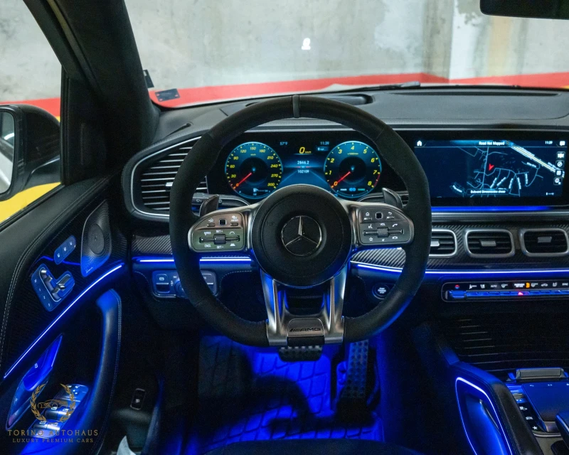 Mercedes-Benz GLE 63 S AMG 4MATIC+ * EQ BOOST* BURMESTER* CARBON* PANO* FULL*, снимка 14 - Автомобили и джипове - 52992236