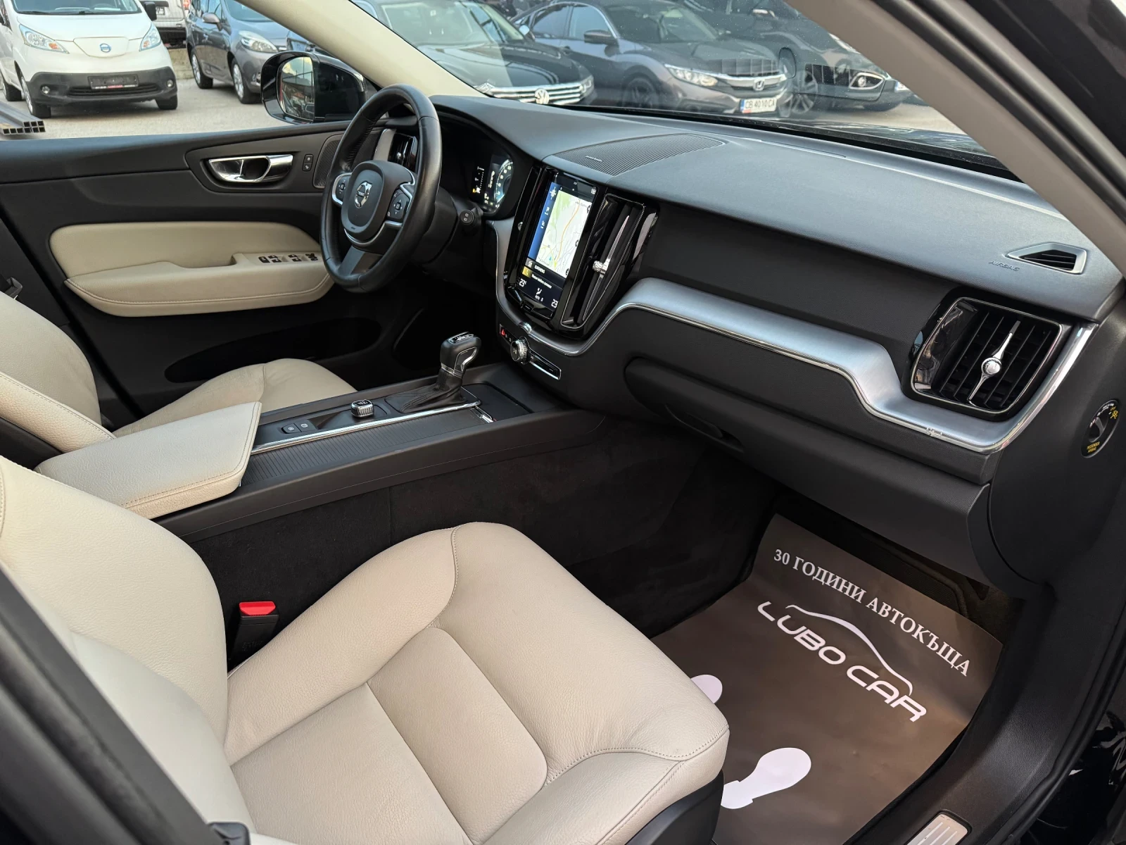 Volvo XC60 2.0D-D4-AWD-HARMAN KARDON-BLIND SPOT-PILOT ASSIST | Mobile.bg   17