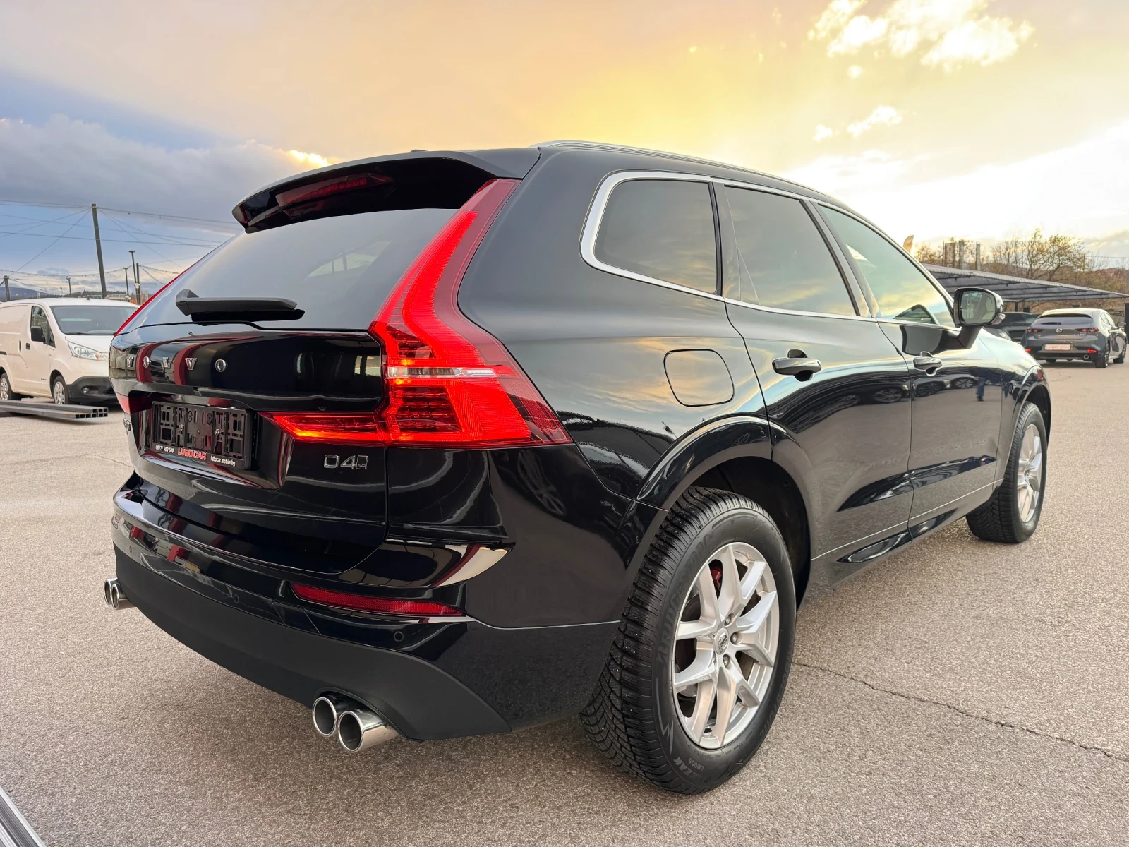 Volvo XC60 2.0D-D4-AWD-HARMAN KARDON-BLIND SPOT-PILOT ASSIST | Mobile.bg   4
