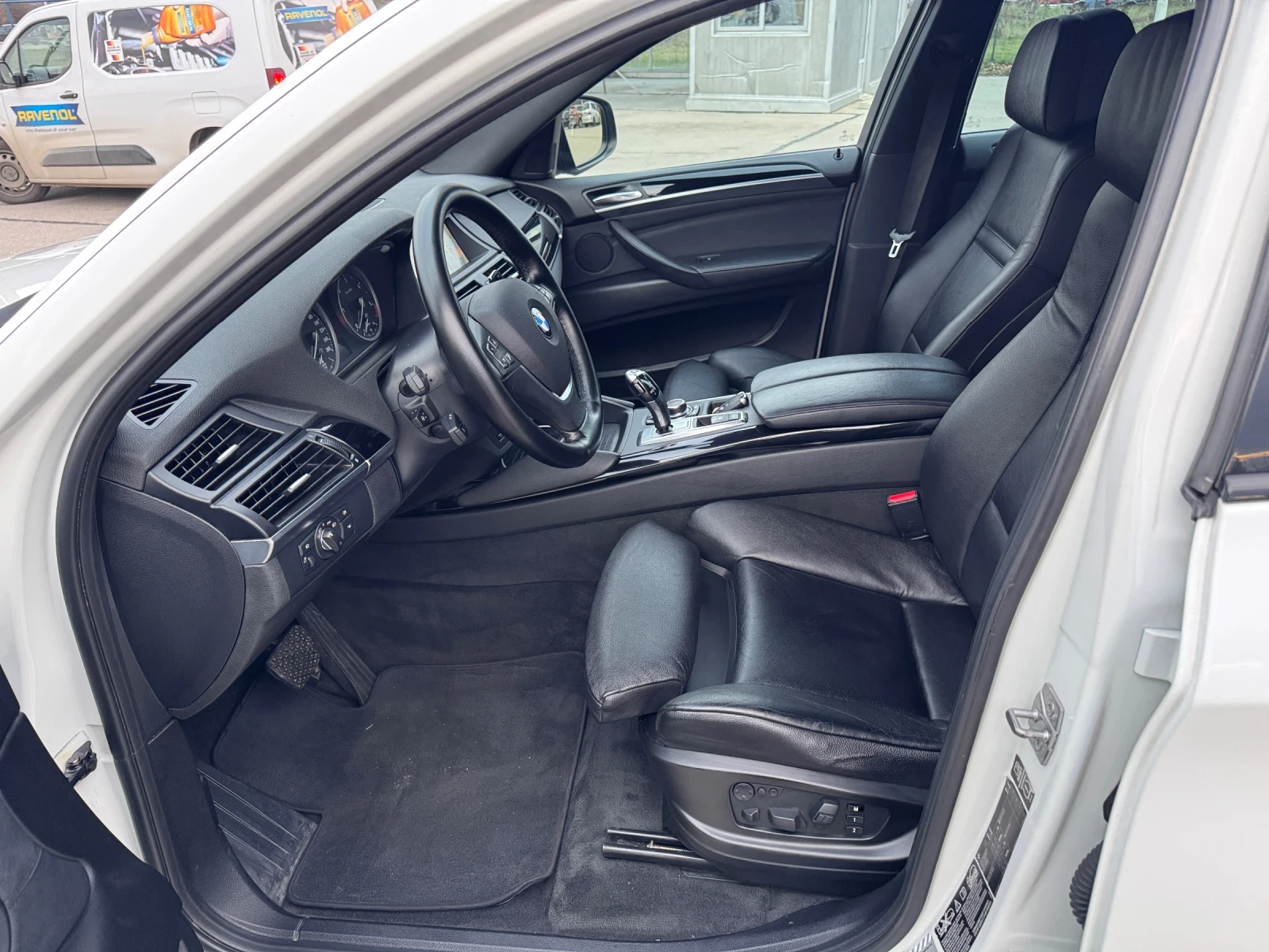 BMW X6 BMW 4.0  M-Package Individual 306 HP   8-Speed Aut | Mobile.bg   9