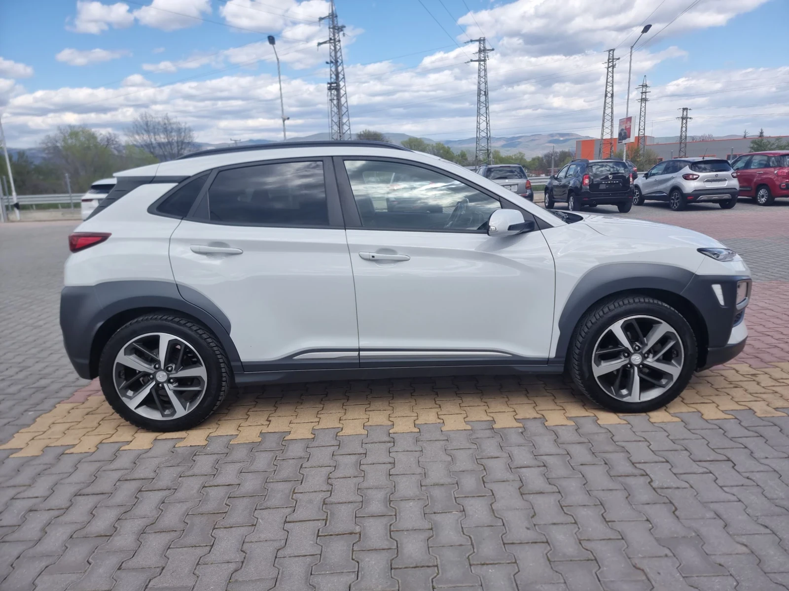 Hyundai Kona 1.6 , снимка 6 - Автомобили и джипове - 54154635