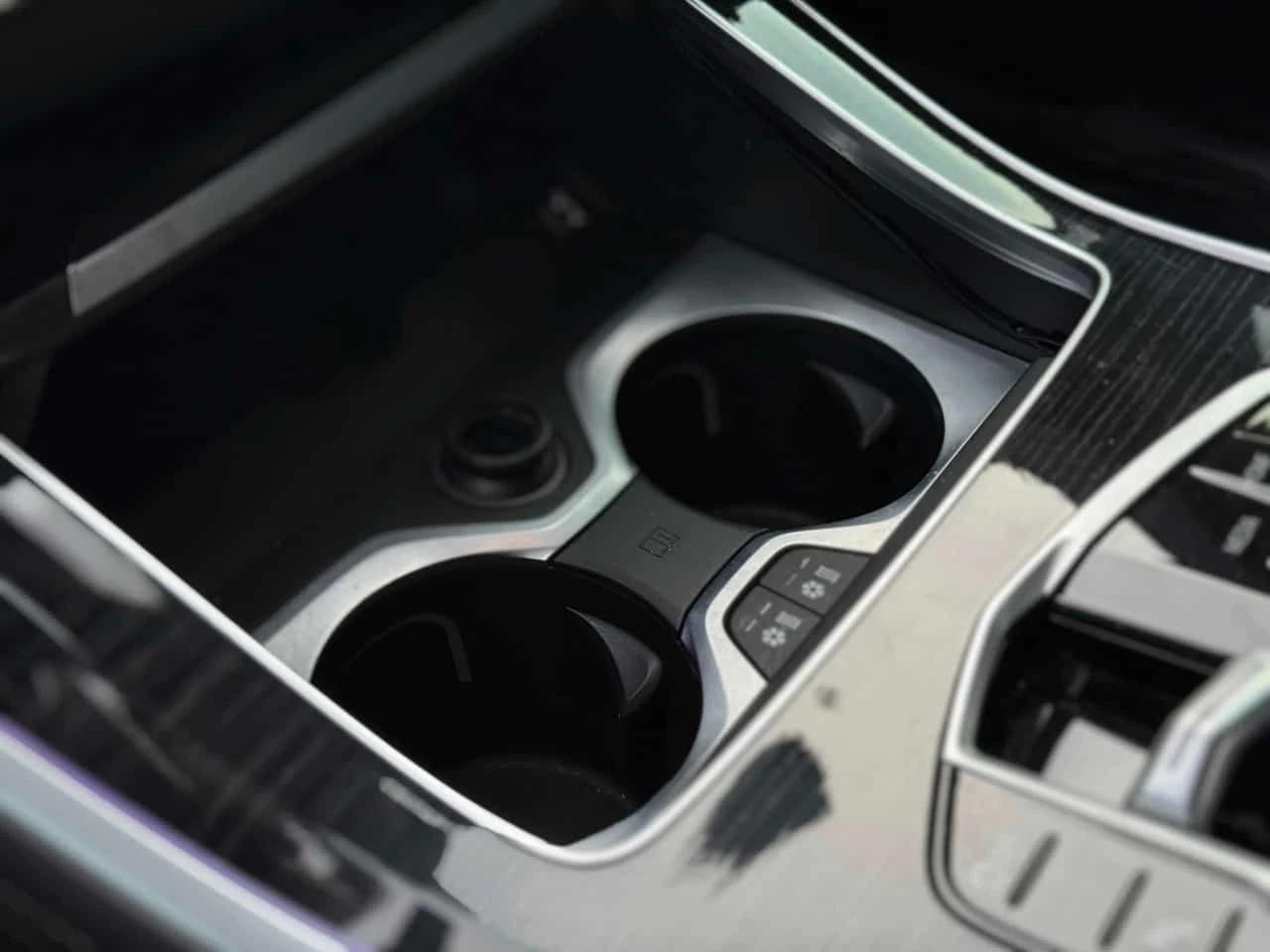 BMW X5 * xDrive40i * DISTRONIC* МАСАЖ* AMBIENT* HUD* H/K*, снимка 12 - Автомобили и джипове - 54184875