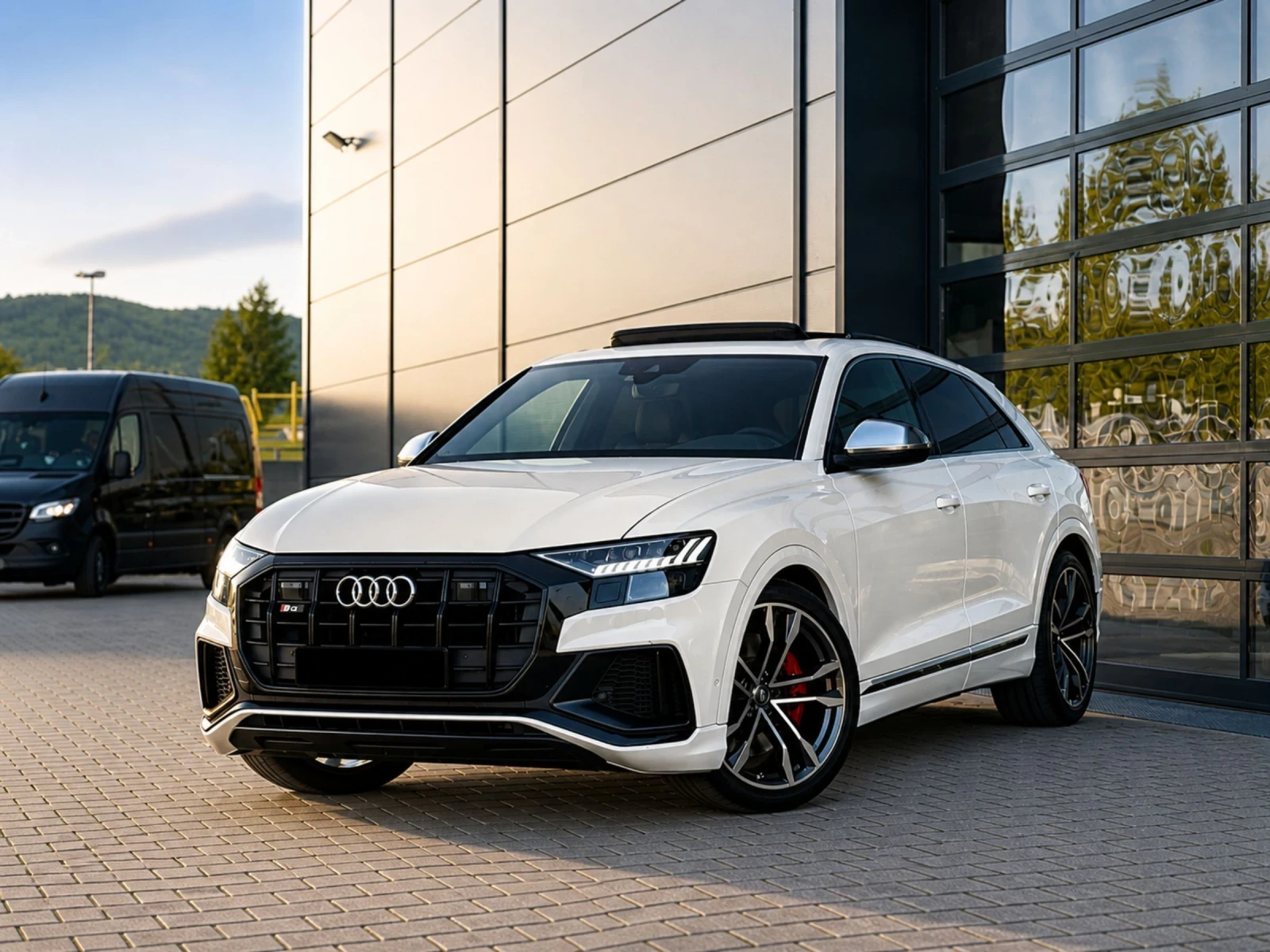 Audi SQ8 ОЧАКВАН ВНОС Audi SQ8 EXCLUSIVE* CAM* PANO* , снимка 2 - Автомобили и джипове - 54378574
