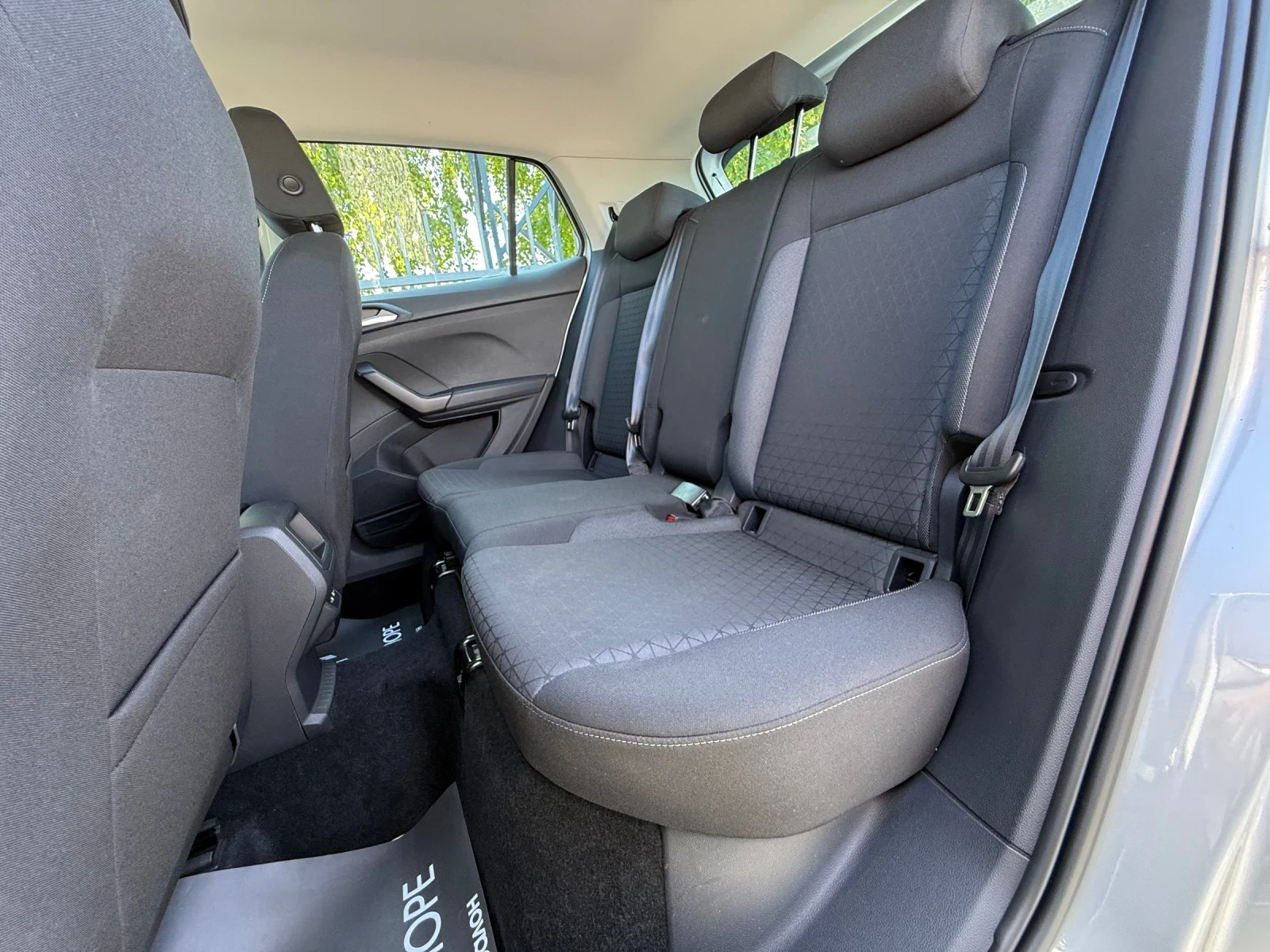 VW T-Cross 1.0 Tsi DSG Style 37000km, снимка 11 - Автомобили и джипове - 54878683