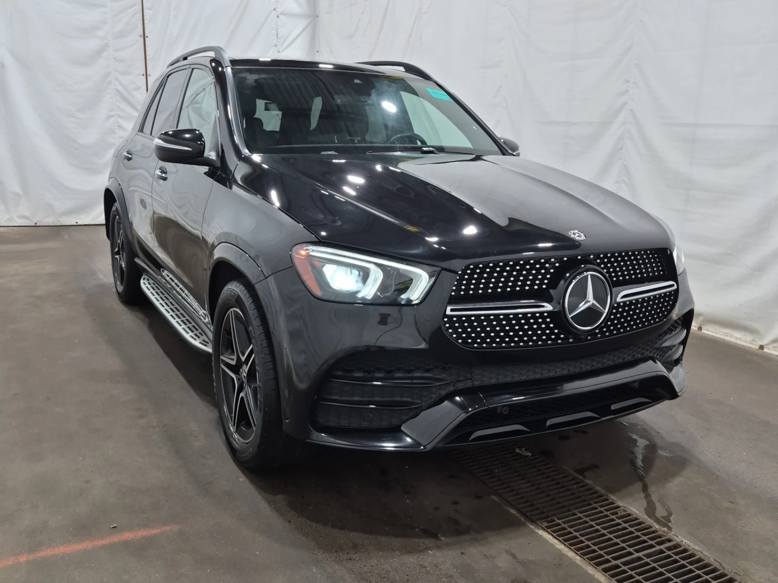 Mercedes-Benz GLE 350 /ПАНОРАМА/КИЙЛЕС/2 КЛЮЧА/СЕРВИЗНА ИСТ/CARFAX, снимка 2 - Автомобили и джипове - 55121871