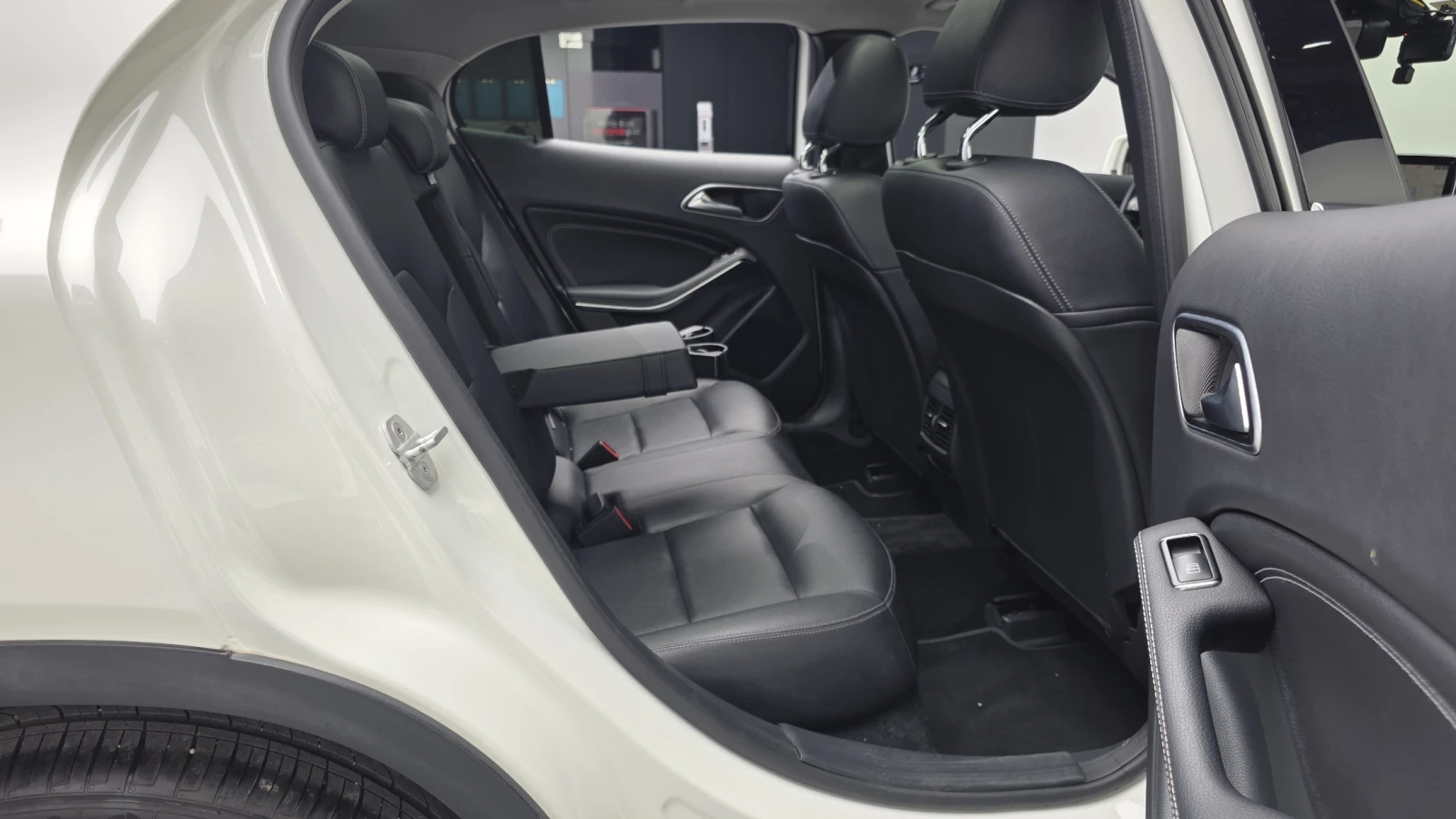 Mercedes-Benz GLA 200 CDI* ЕЛ. БАГАЖНИК* ЛЮК* КРАЙНА ЦЕНА, снимка 12 - Автомобили и джипове - 55496199
