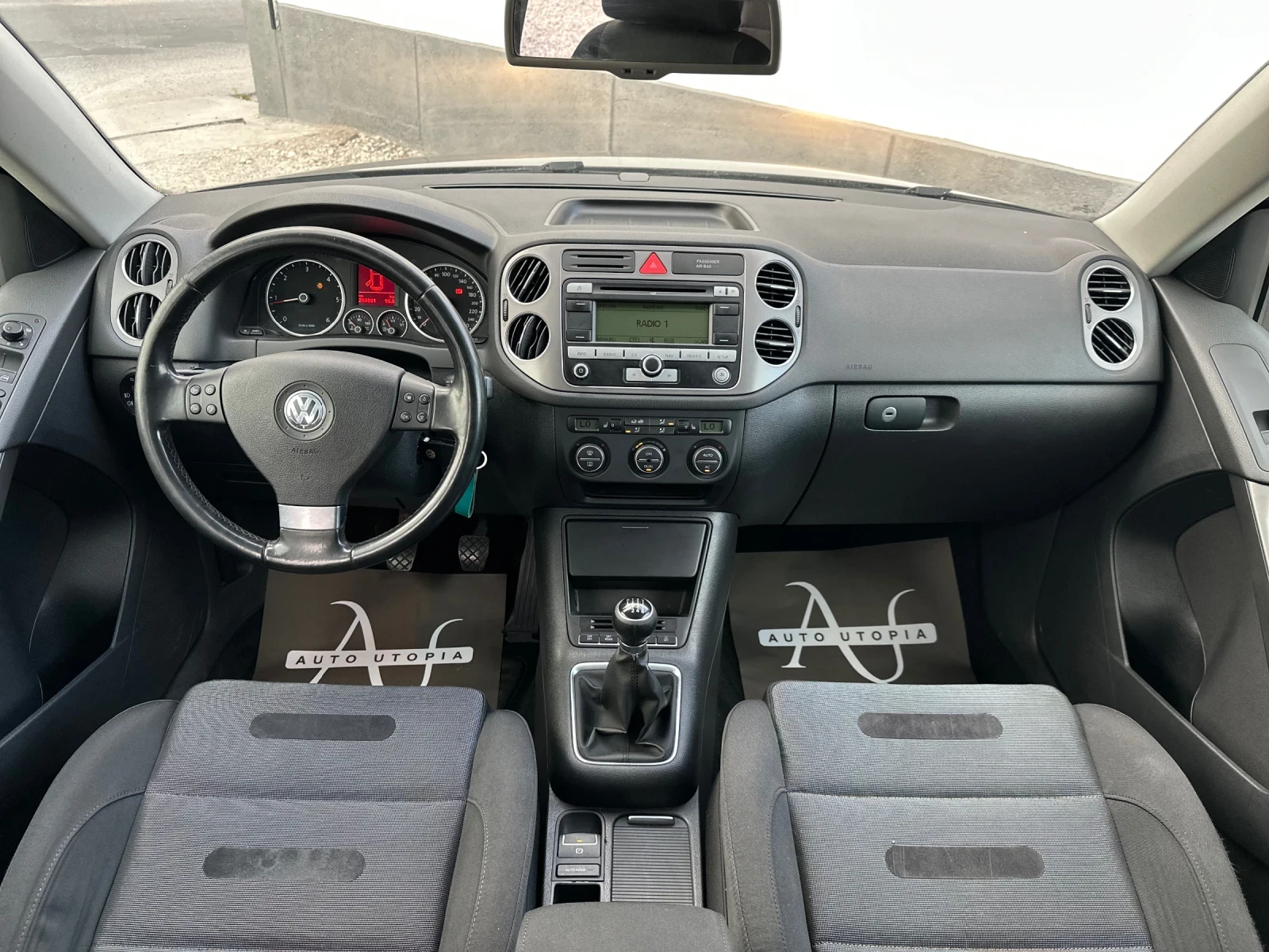 VW Tiguan 4x4 ПОДГРЕВ 170hp, снимка 6 - Автомобили и джипове - 55666956