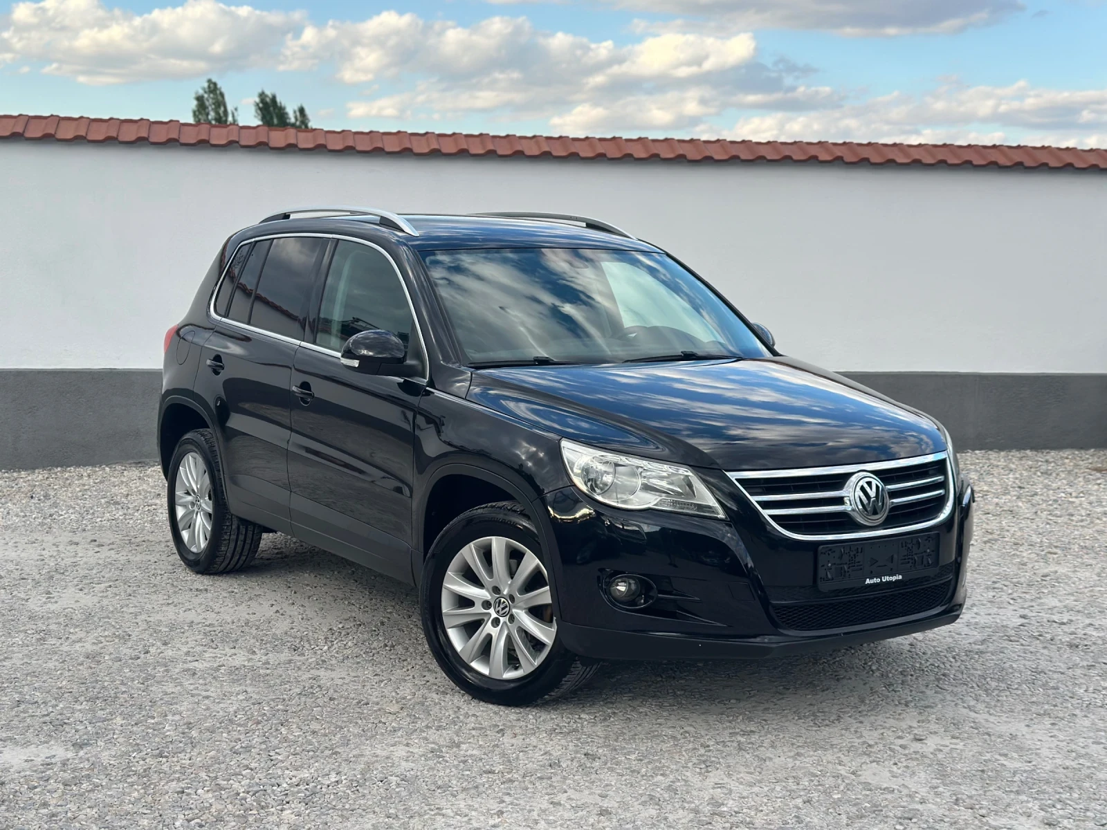 VW Tiguan 4x4 ПОДГРЕВ 170hp, снимка 2 - Автомобили и джипове - 55666956