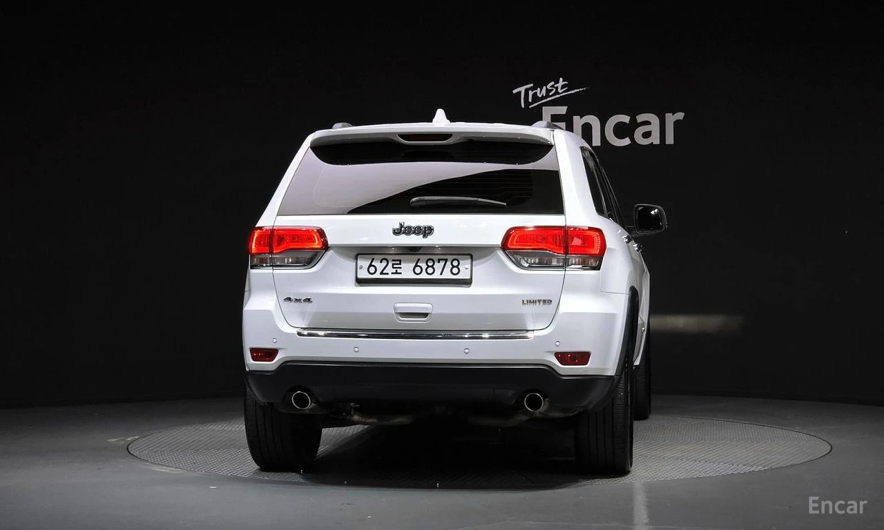 Jeep Grand cherokee 3.6* V6* 8ZF* ПОДГРЕВ* ОБДУХВАНЕ* КАМЕРА* КЕЙЛЕС* , снимка 4 - Автомобили и джипове - 55954658