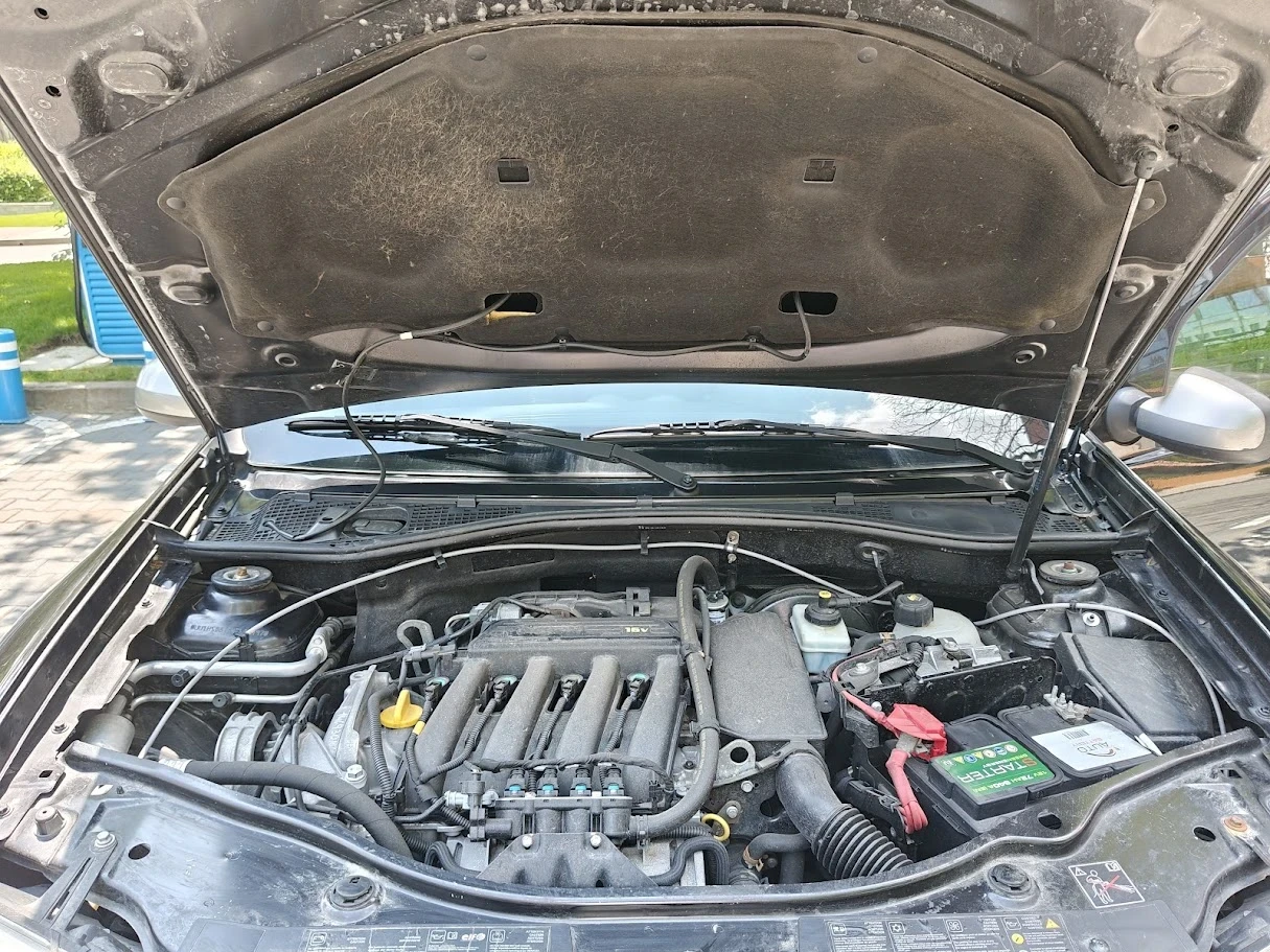 Dacia Duster 1.6 LPG, снимка 11 - Автомобили и джипове - 56204706