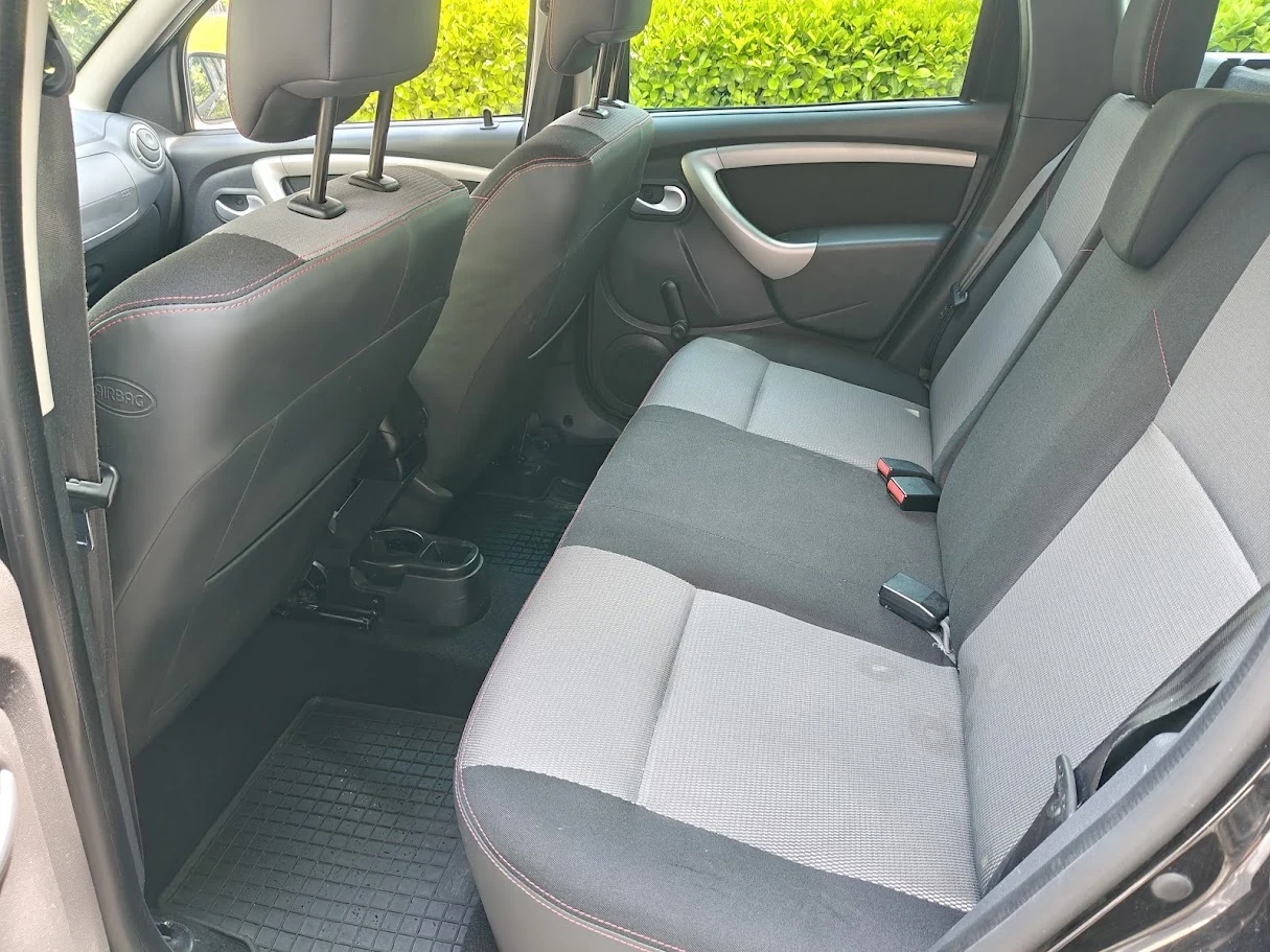 Dacia Duster 1.6 LPG, снимка 10 - Автомобили и джипове - 56204706