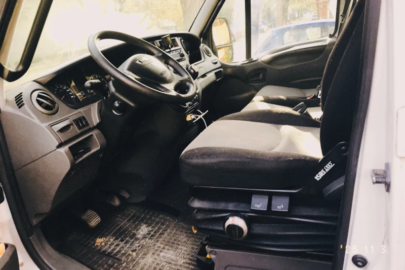Iveco Daily, снимка 10 - Камиони - 52166316
