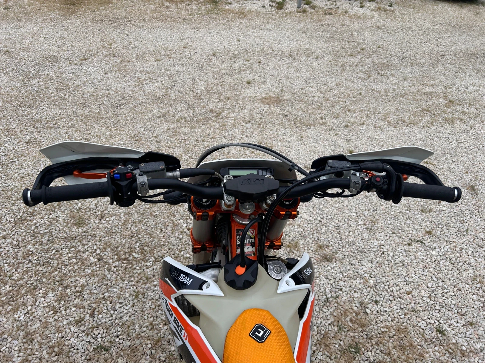 Ktm 250 EXC-F Six Days AKRAPOVIC - изображение 9