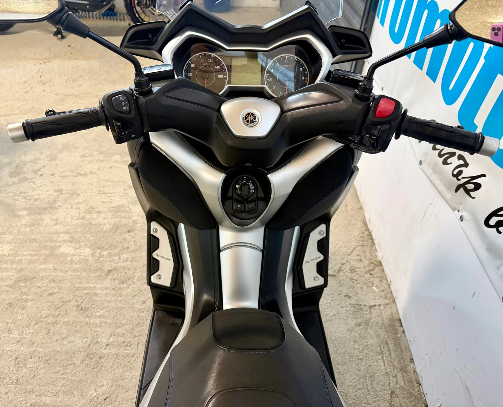 Yamaha X-max 300i ABS TECHMAX, снимка 13 - Мотоциклети и мототехника - 55327347
