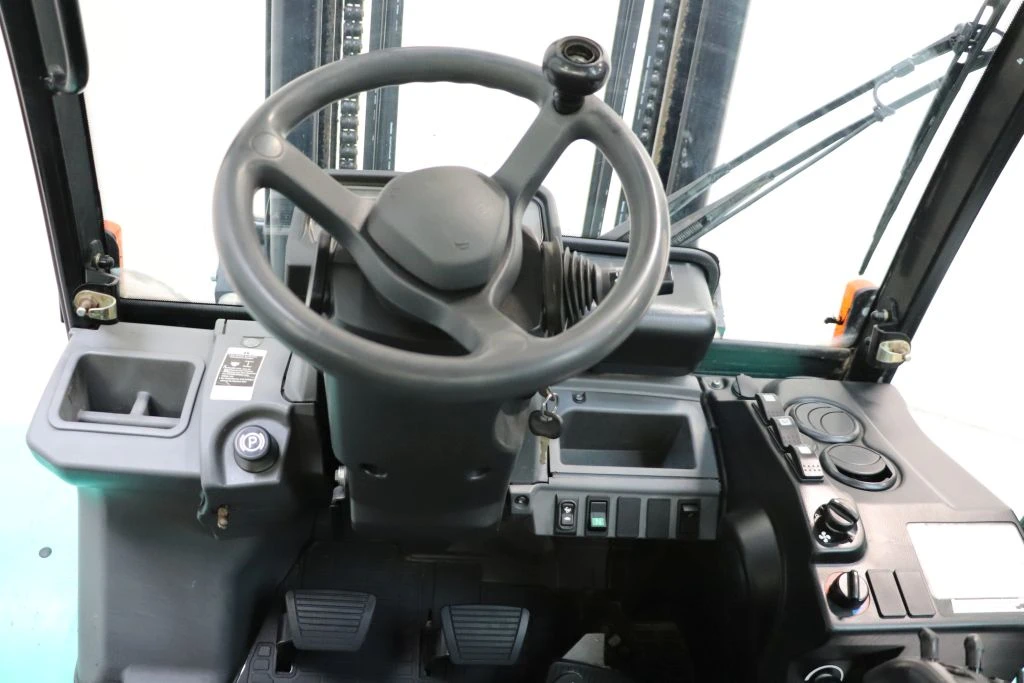 ������� Mitsubishi FD45N | Mobile.bg � ����������� 3