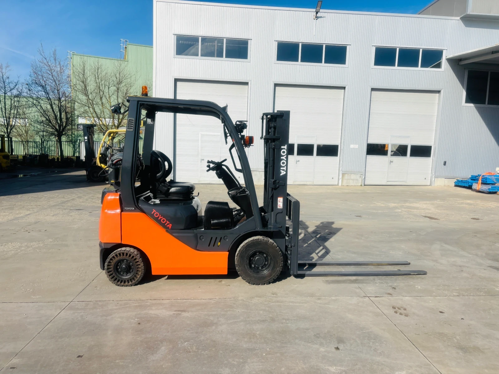 ������� Toyota �������� �����, ������� ���������� | Mobile.bg � ����������� 1