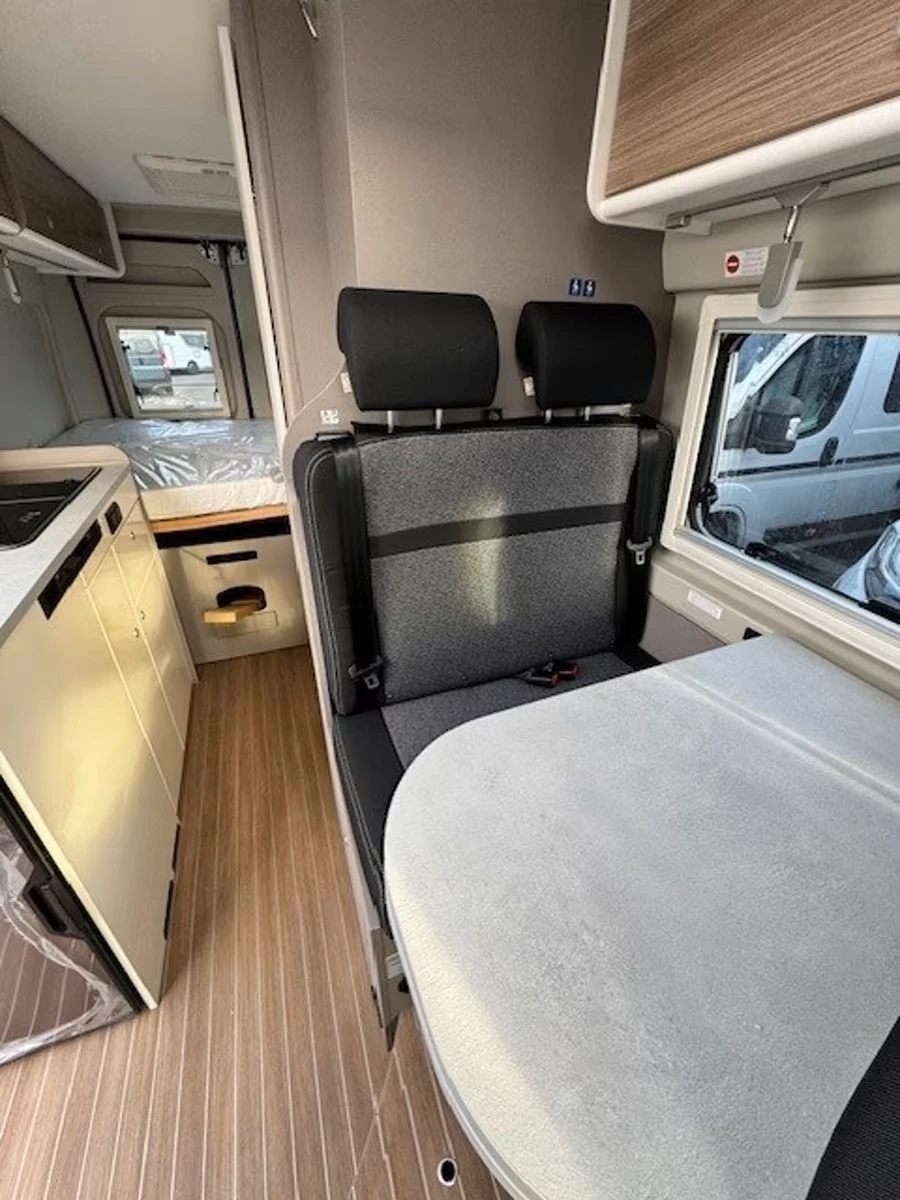 Кемпер Etrusko CV600* 1+ 1* КЛИМАТИК* , снимка 5 - Каравани и кемпери - 55637950