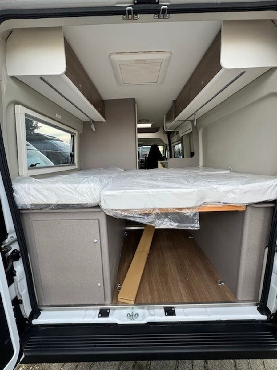 Кемпер Etrusko CV600* 1+ 1* КЛИМАТИК* , снимка 9 - Каравани и кемпери - 55637950