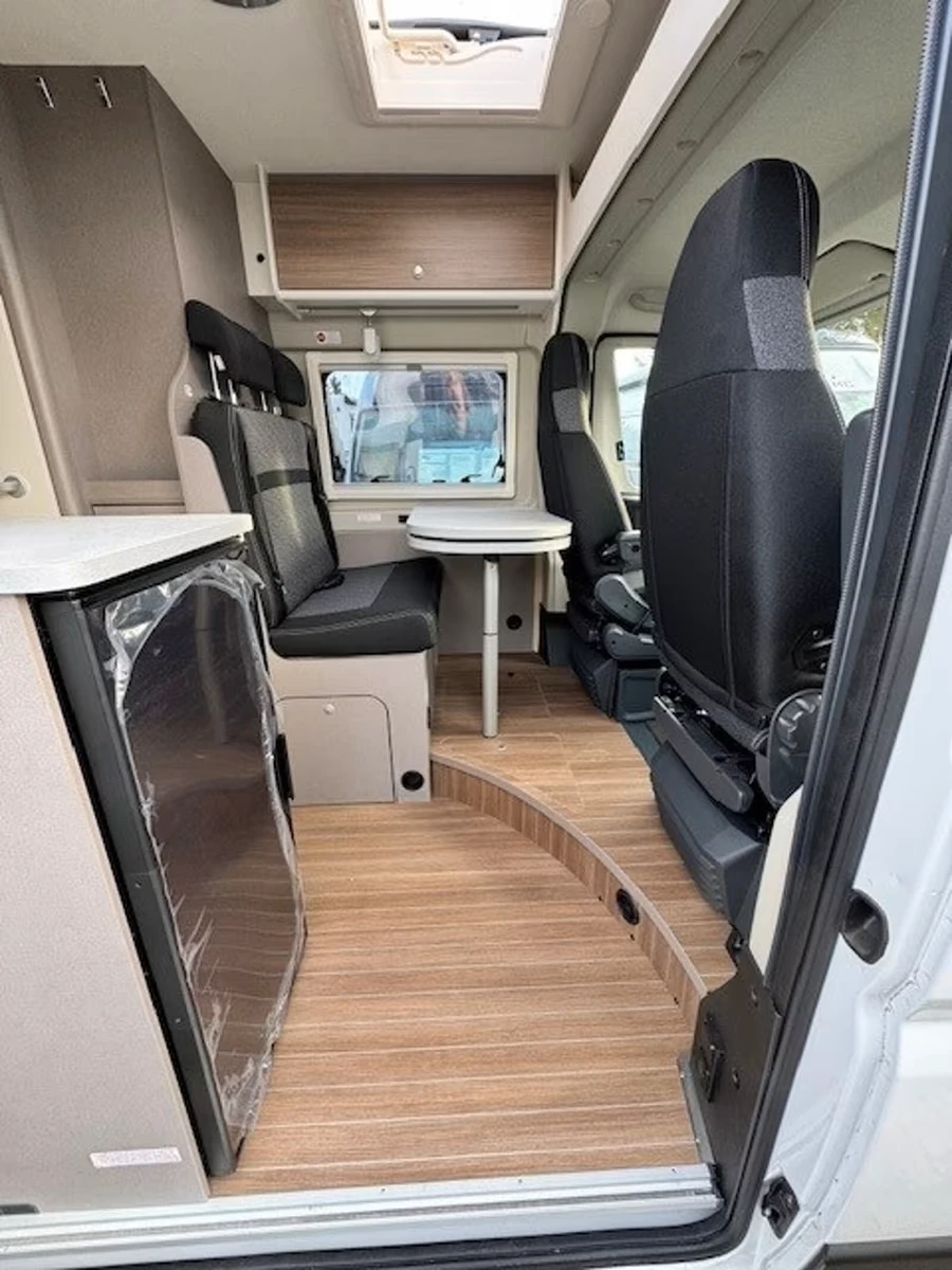 Кемпер Etrusko CV600* 1+ 1* КЛИМАТИК* , снимка 4 - Каравани и кемпери - 55637950