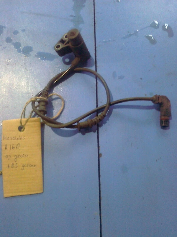 абс датчик преден десен за Mercedes A160 на части сив 